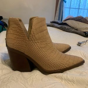 Vince Camuto Gigietta Snakeskin Embossed Bootie